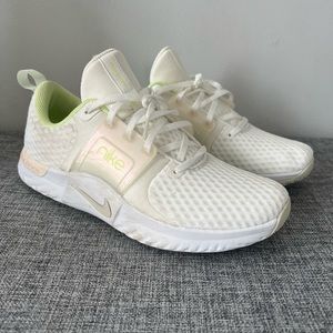 Nike Women’s Renew In-Season Training Shoes Size 8